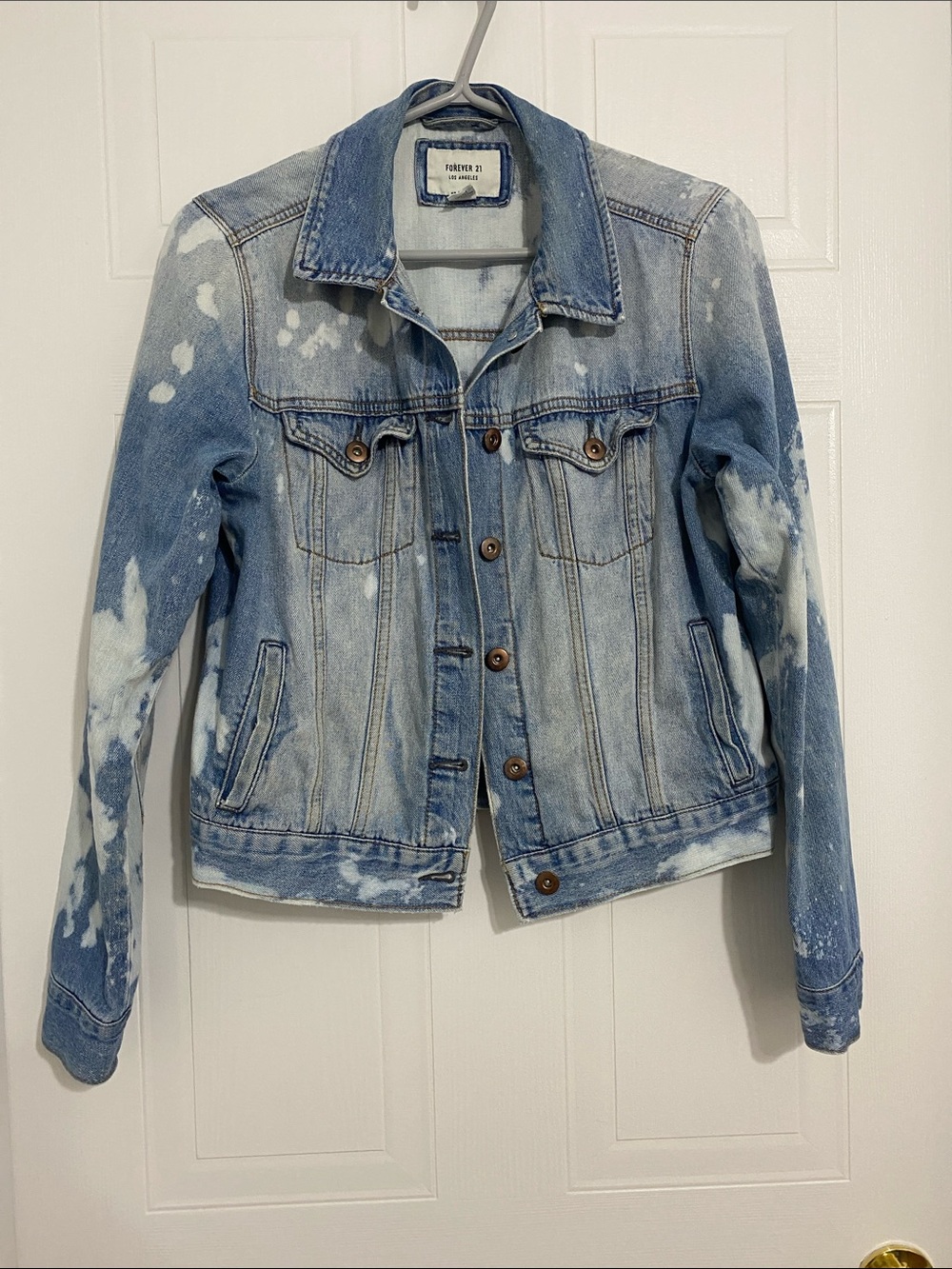 Forever 21 Bleach Splattered Light Wash Denim Truckers Jacket Medium